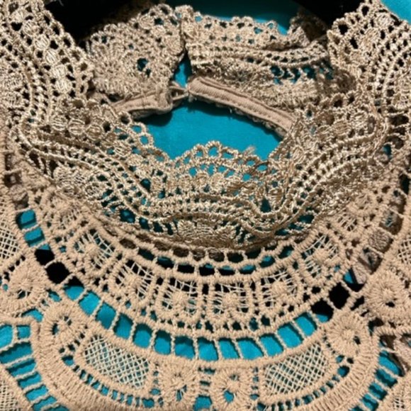 Bebe Crochet backless Dress - Summer Perfection SZ: 8 - Picture 6 of 7